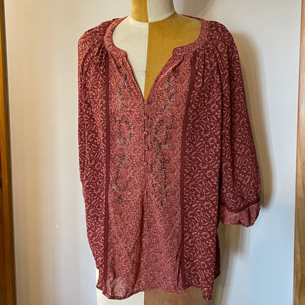 Bke Boutique Maroon Red Patterned Button Blouse - image 1